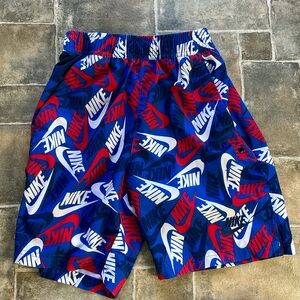 Kids Nike shorts size Medium